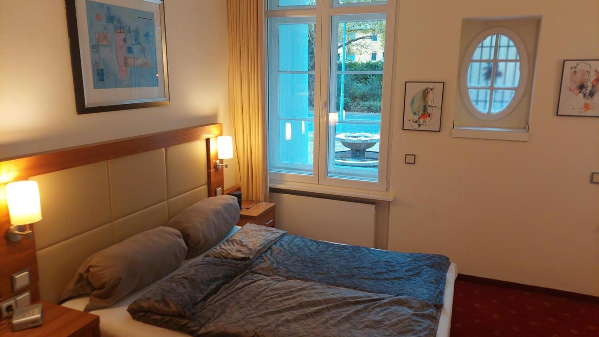 Die Villa, Zimmer 17, Dz Leverkusen Eksteriør bilde