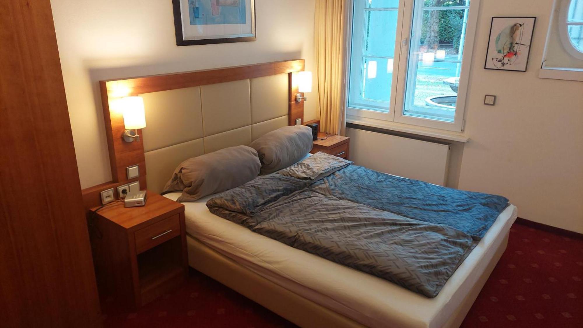 Die Villa, Zimmer 17, Dz Leverkusen Eksteriør bilde
